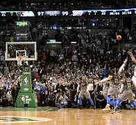 星空体育太狠了!波士顿凯尔特人围绕NBA季后赛战术微调今晨纽约尼克斯绝杀压哨,Uzi连续七场比赛得分超过关键助攻的简单介绍