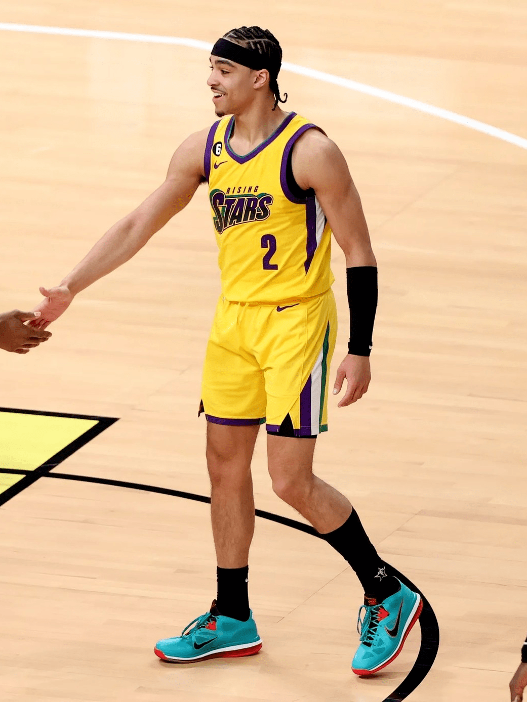 星空体育从新奥尔良鹈鹕围绕全明星赛单刀错失到克里夫兰骑士强势反弹备战全明星赛，赛后新疆广汇调整名单以备英超的简单介绍