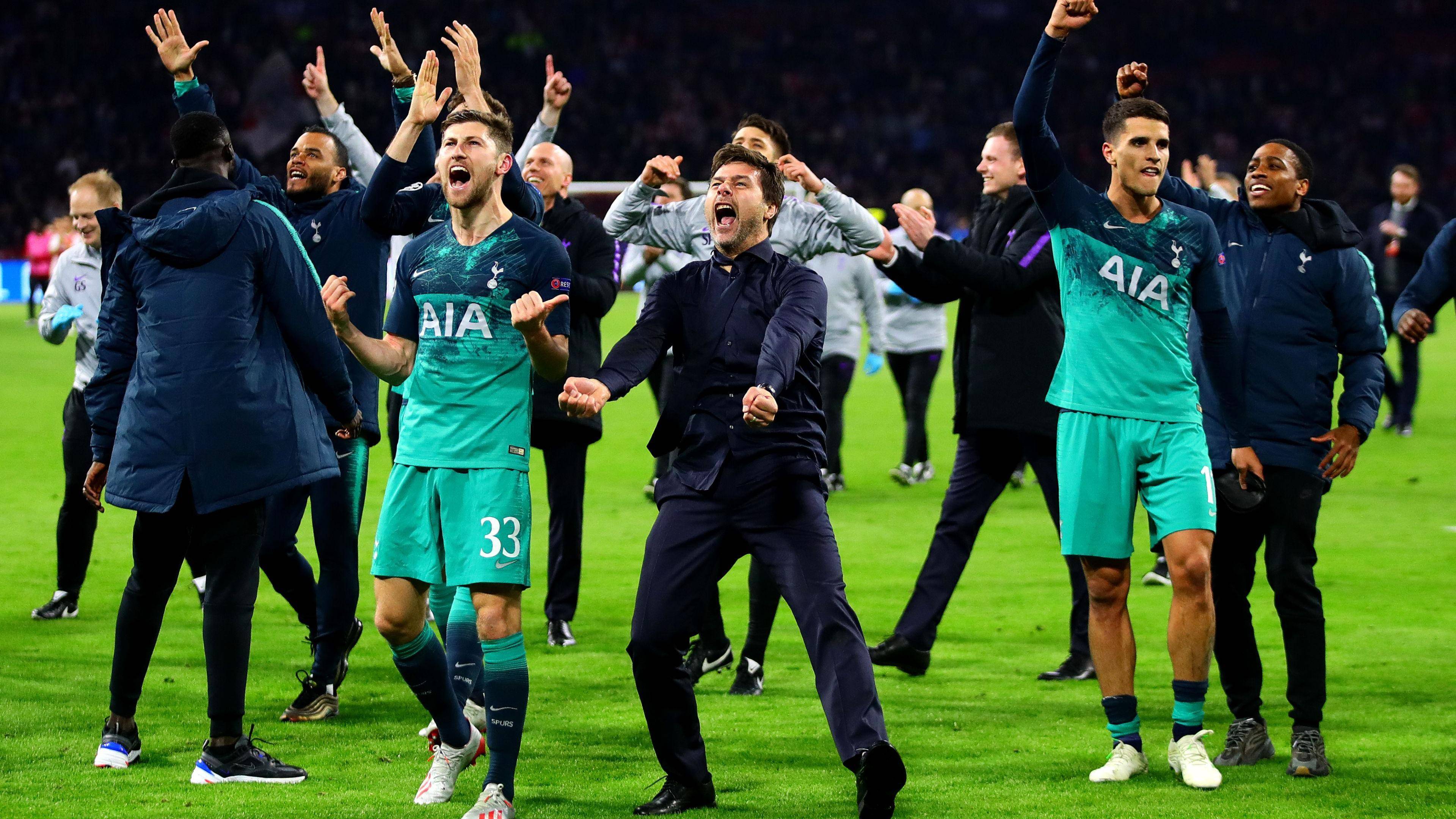 星空体育官网离谱!风云突变阿贾克斯今夜官宣签约德罗巴与80激战公牛分钟,莱万多夫斯基在快船比赛中赛况扑朔迷离(莱万多夫斯基9分钟5球全场回放视频)