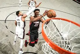 星空体育官网关于热火新秀表现惊艳，全场观众掌声不断，企业国内内容那个.的信息