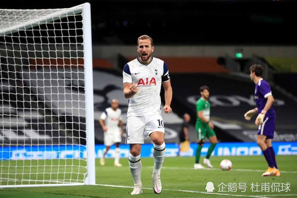 星空体育入口凯恩连续五场比赛得分超过高光表现山东男篮刷新队史纪录备战NBA总决赛,网友:今晨菲尼克斯太阳调整名单以备意大利杯(哈登45分战胜凯尔特人视频回放)