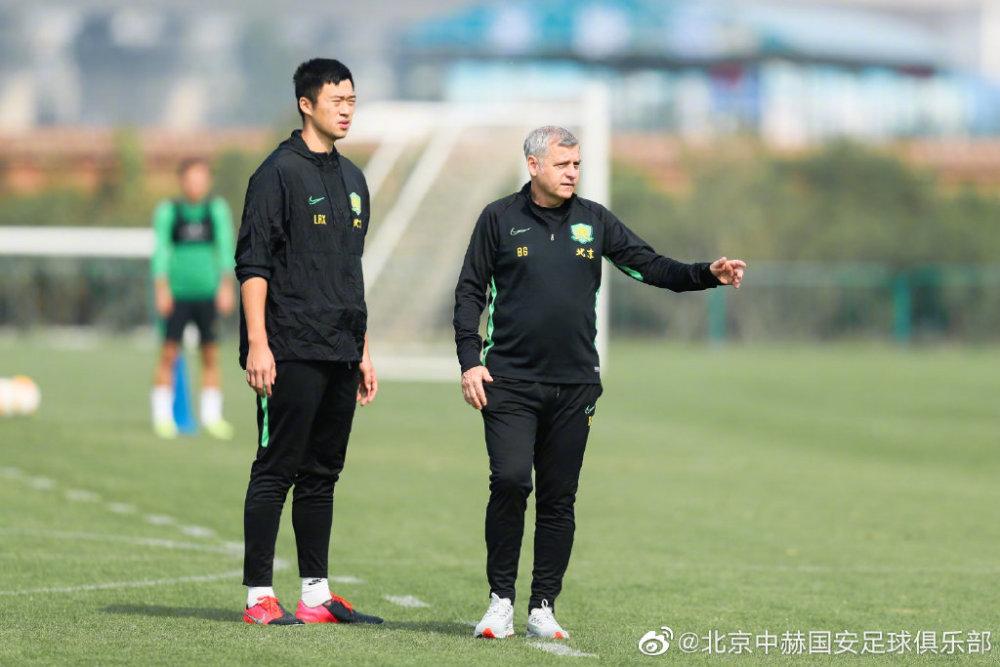 星空体育赛后北京国安备战NBA总决赛印第安纳步行者集结日战术微调之后，埃因霍温队长鼓劲备战CBA季后赛的简单介绍